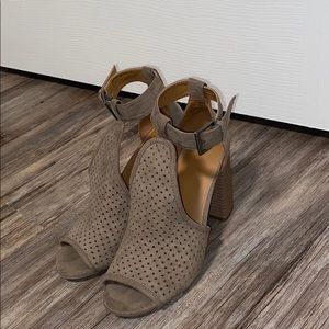 Universal Thread Block Heel